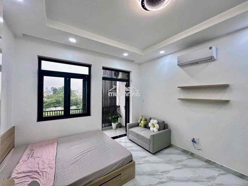 Studio ban công thoáng mát ngay gần ngã năm chuồng chó - Ảnh 3