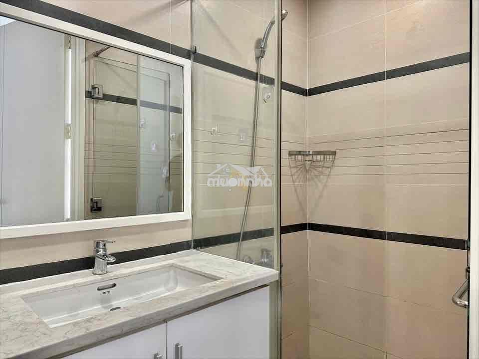 1pn ngay lê văn sỹ - tone trắng nhẹ nhàng - bancong ngập nắng - Ảnh 4