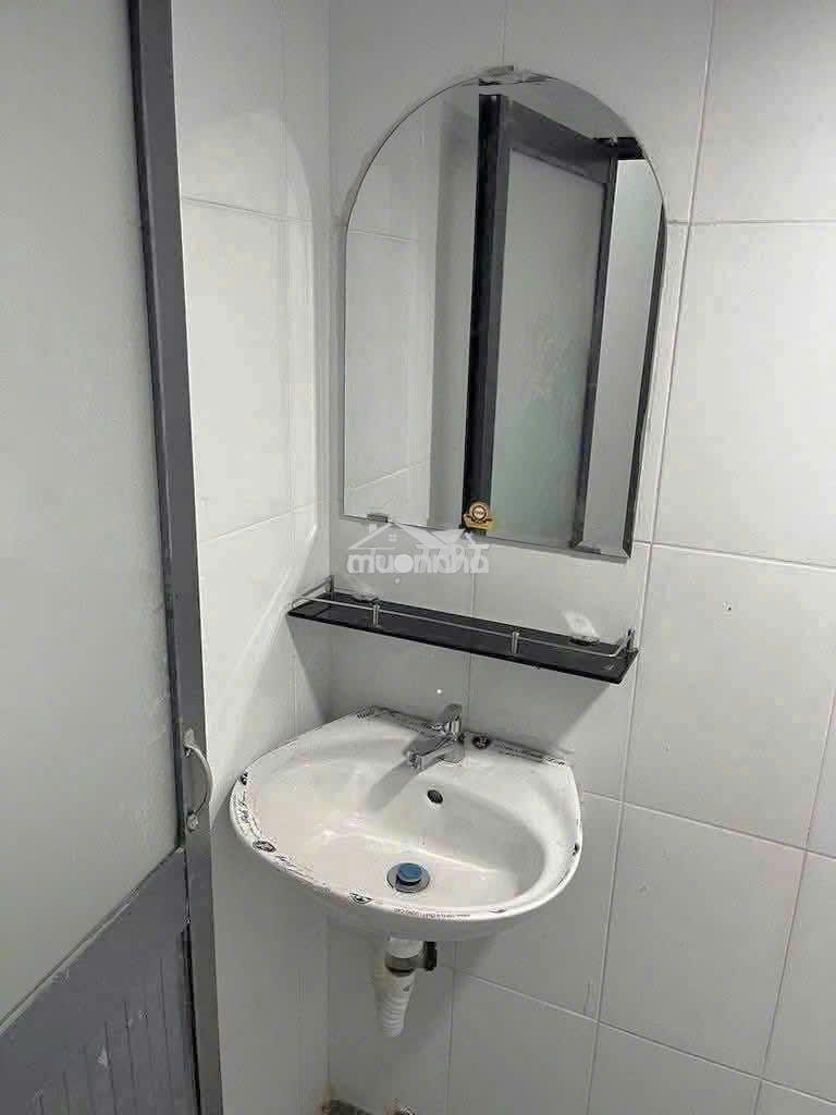 Cho thuê nhà tân sơn nhì- tân phú. dt 4x20- 2pn,1wc-sát chi cục thuế - Ảnh 2