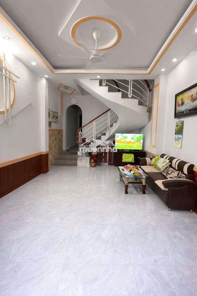 Hẻm  ô tô , 70m2, 3 tầng  5pn chỉ 4,3 tỷ - 4