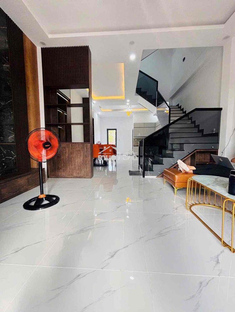 Nhà tân hiệp mới mặt tiền đường 13m - 2