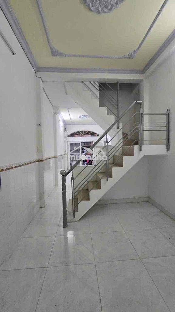 Nhà 1 trệt 1 lầu 2pn 2wc 3,5x18m hẻm xe hơi 793 trần xuân soạn