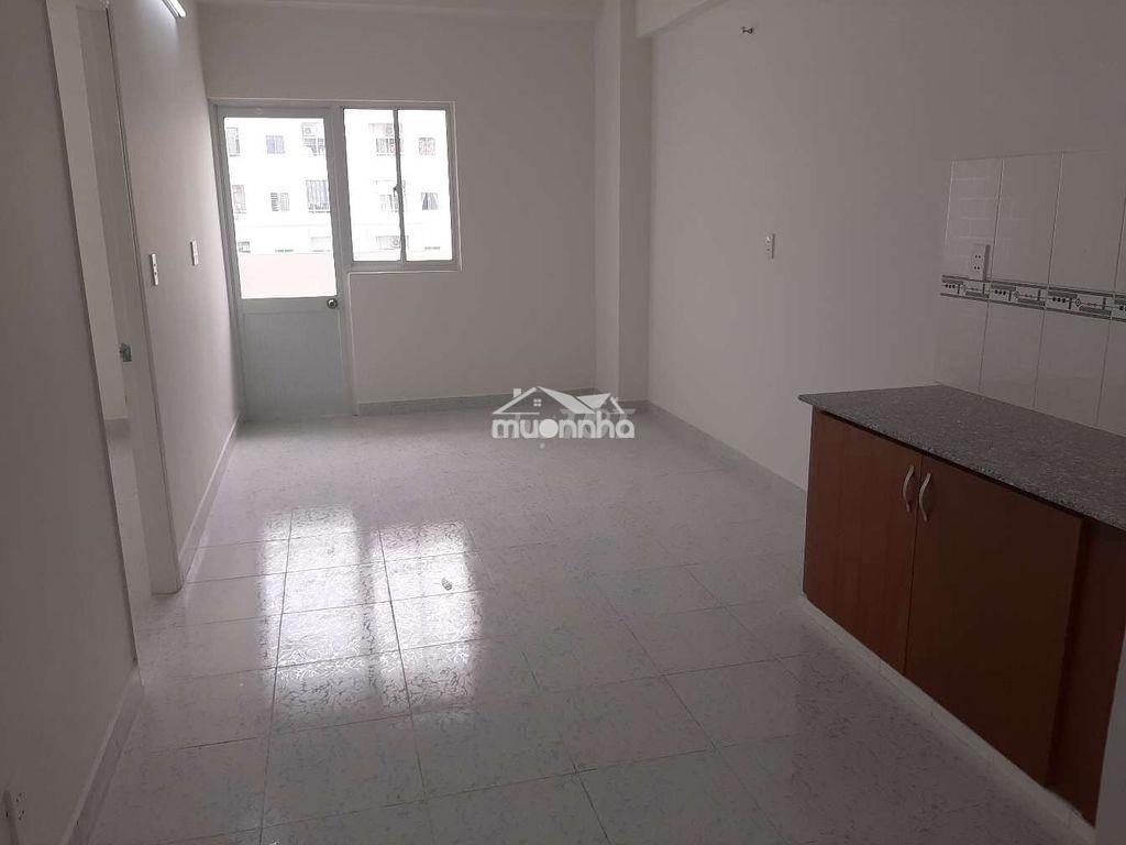 Bán gấp ch lầu 9 lê thành tân tạo 33.9m² full tiện ích, giá 700 triệu - Ảnh 2