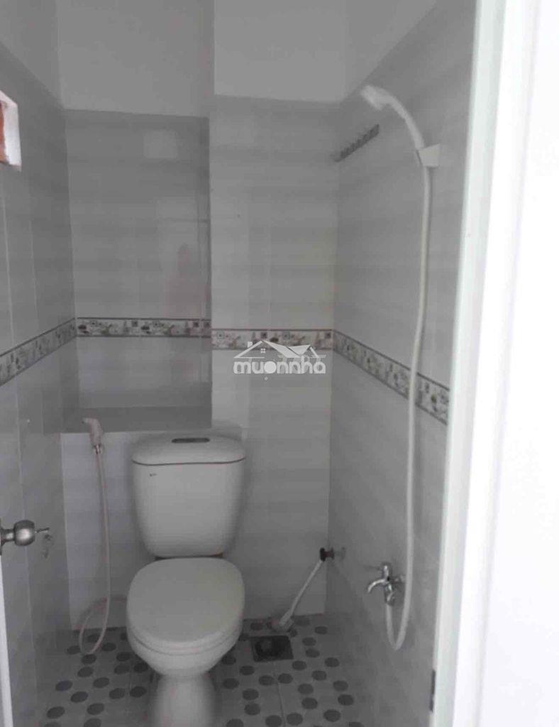 Phòng trợ 29b đường d9 , mặt tiền đường sạch sẽ thoáng mát, ngay trạm - Ảnh 3