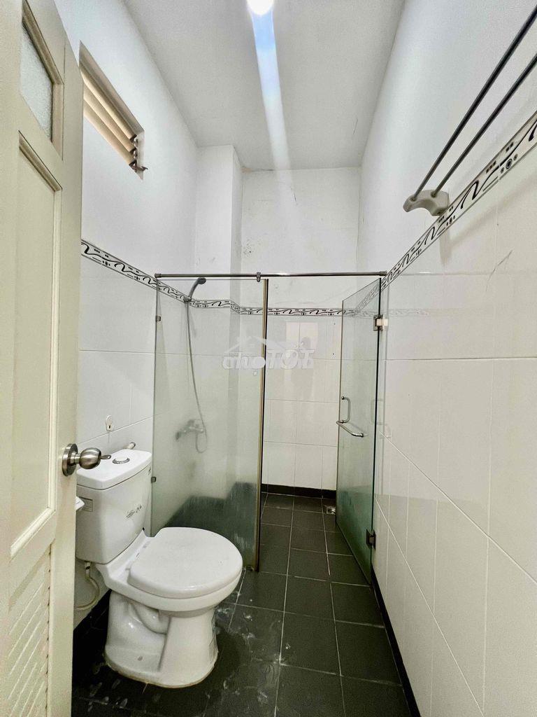 Cho thuê nhà dt 6x20 1trệt 2lầu 3pn 4wc sân rộng ôtô hẻm xe tải - 3