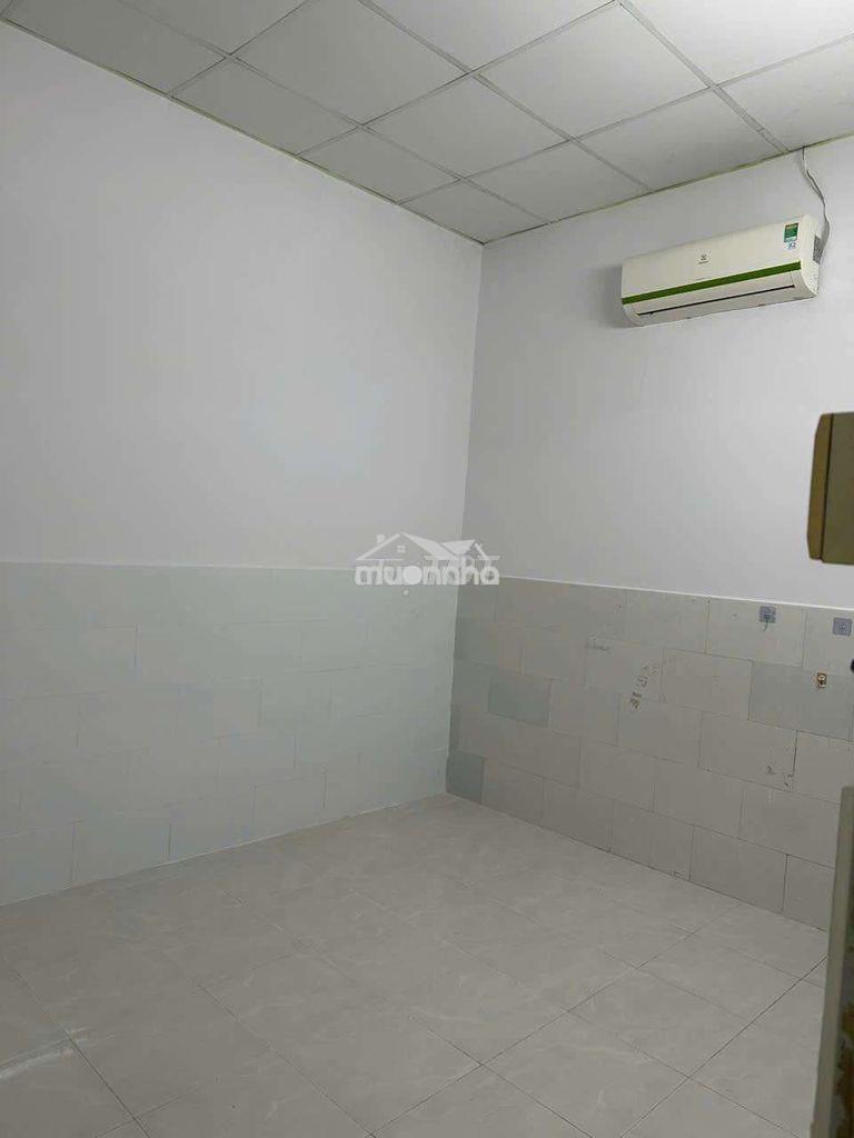 Cho thuê nhà trệt cấp 4 không có lầu.lê văn sỹ. quận 3 - Ảnh 2