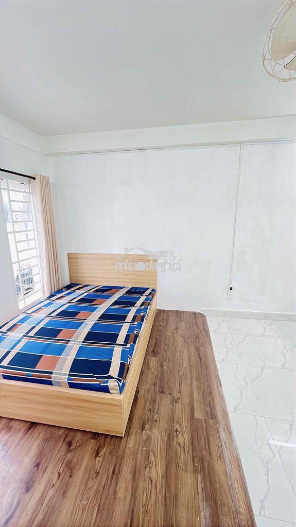 Phòng ban công đẹp siêu thoáng 35m2 full nội thất phan đình phùng,pnhu - Ảnh 3