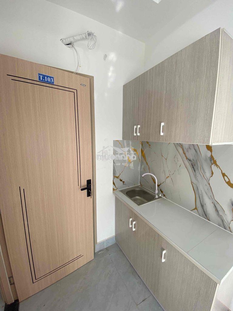 Cho thuê phòng bancol máy lạnh giá: 4.2tr