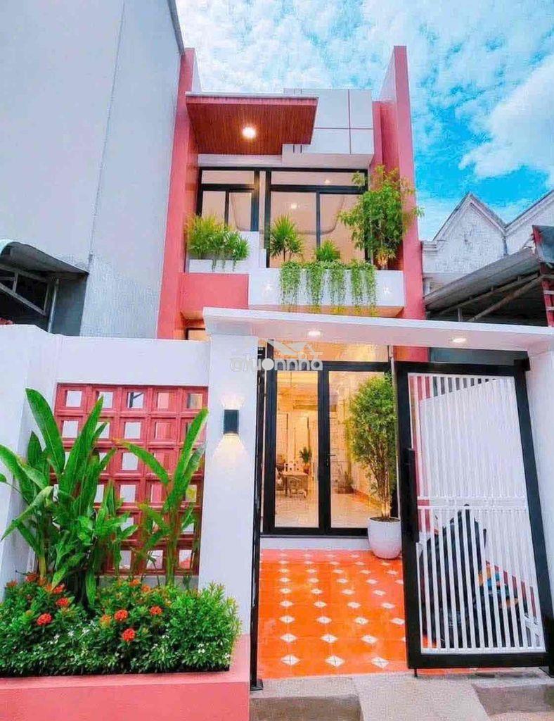 Nhà mới. ha 800tr đ trần hưng đạo -đông hoà - dĩ an