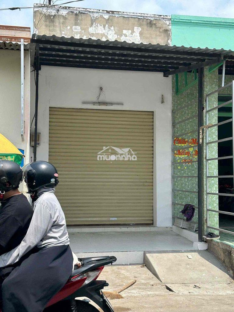 Bán nhà mặt tiền kinh doanh - chợ qui đức, bình chánh