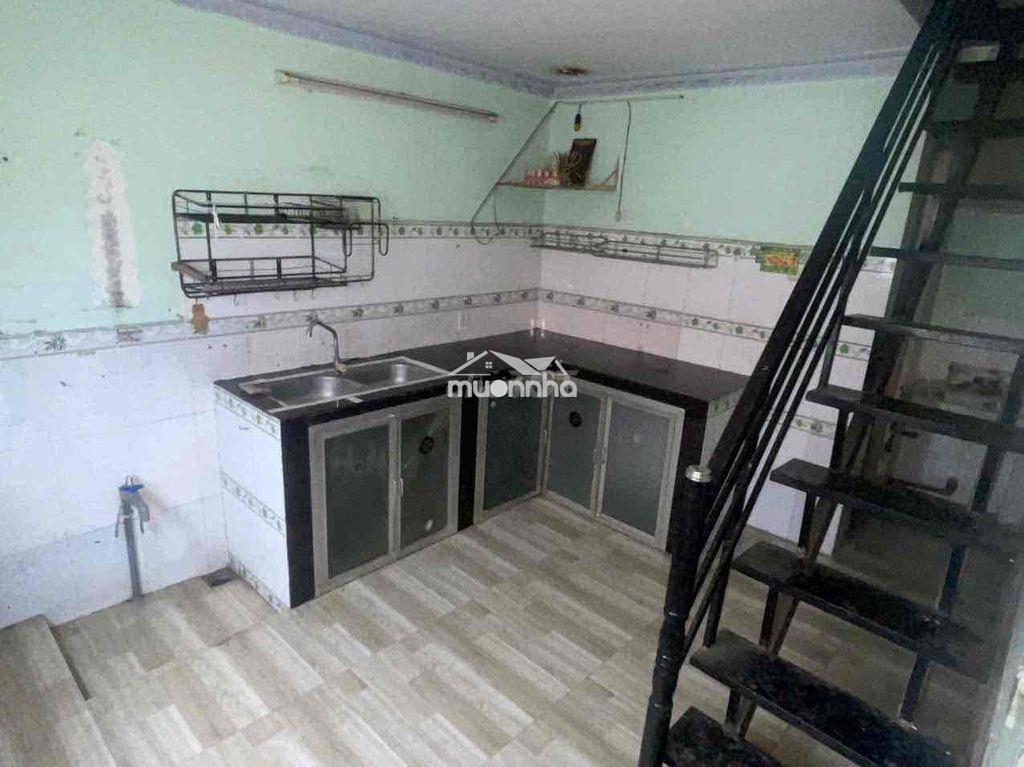 Cho thuê nhà nguyên căn gác đúc - Ảnh 3