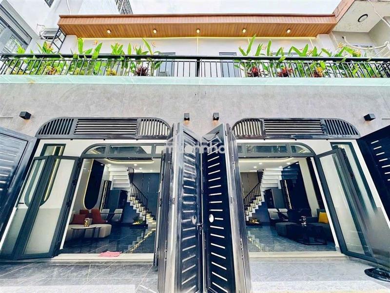 Nhà mới sạch sẽ full nội thất cao cấp 