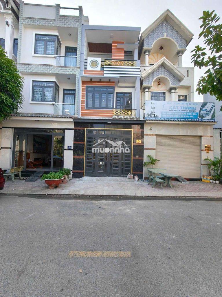 Nhà kdc phú hồng thịnh 6 phường bình an tp dĩ an