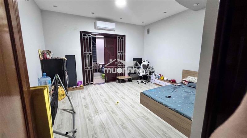 Pass phòng đi bộ cao đẳng công thương , tách bếp ban công