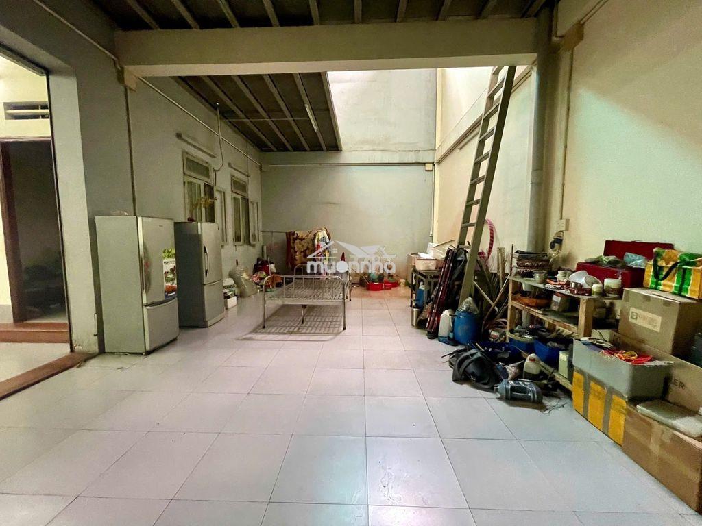 Tòa nhà 4 tầng - gần 800m2 - ngay khu hành chính dĩ an - quảng trường - Ảnh 3