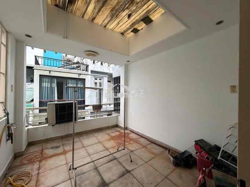 Nhà 3 phòng ngủ 3x10 nguyễn tiểu la - Ảnh 3