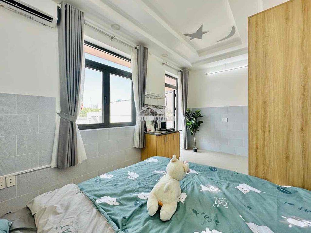 Căn studio có ban công và cửa sổ lớn - Ảnh 4