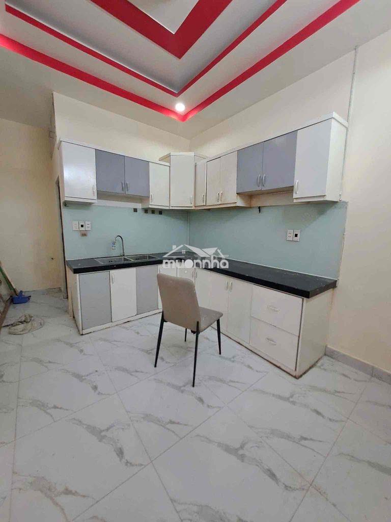 Nhà nguyên căn 4pn hẻm ô tô thị trấn nb giá 10tr - Ảnh 2