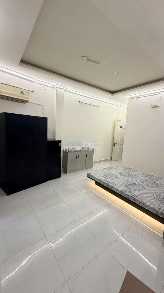 Cho thuê chdv rộng thoáng, có ban công, thang máy - Ảnh 3