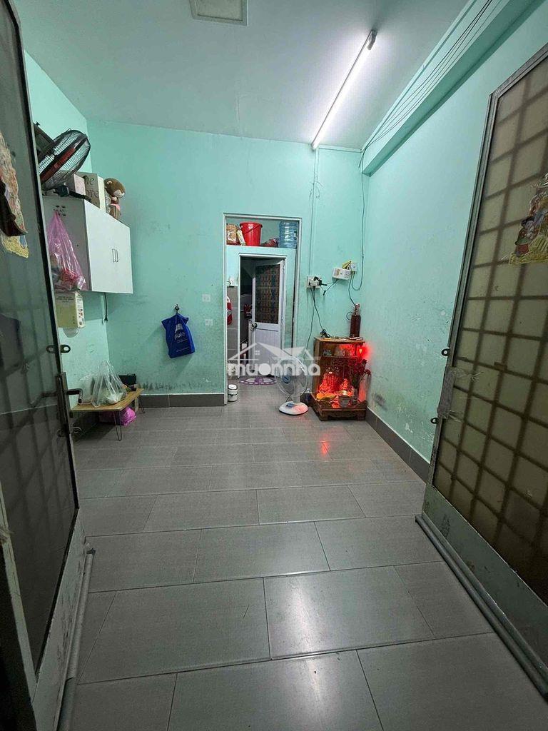 Cho thuê nhà nguyên can gần đh công thuong