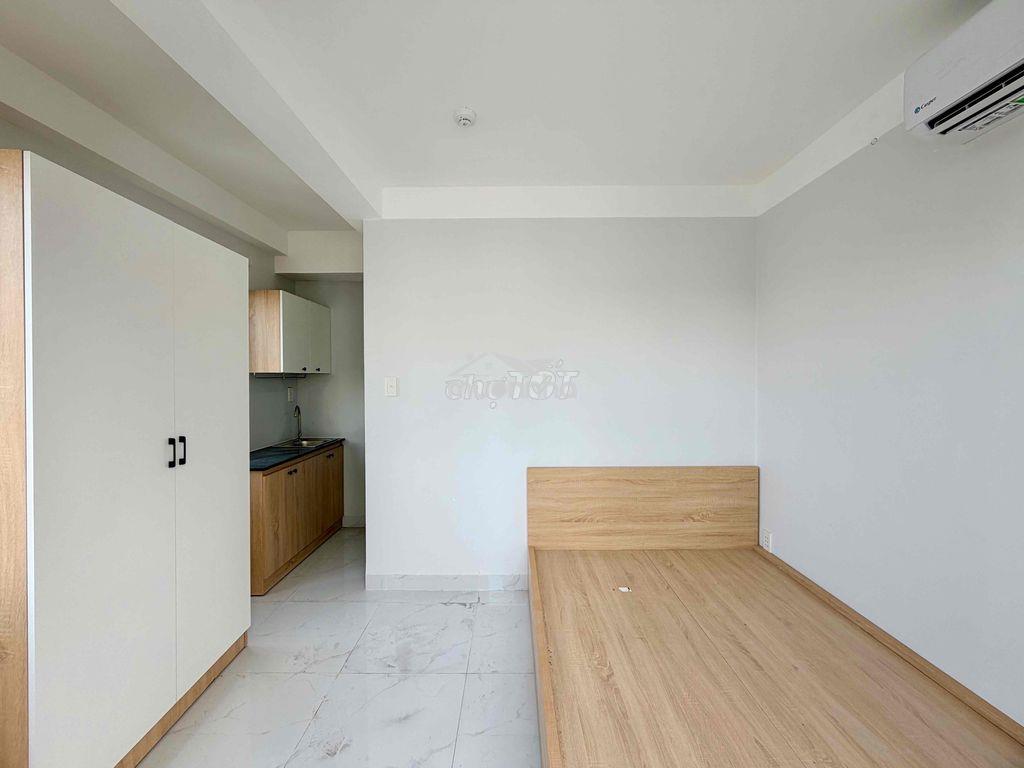 Studio ban công full nội thất mới xây đi bộ tới iuh - Ảnh 2