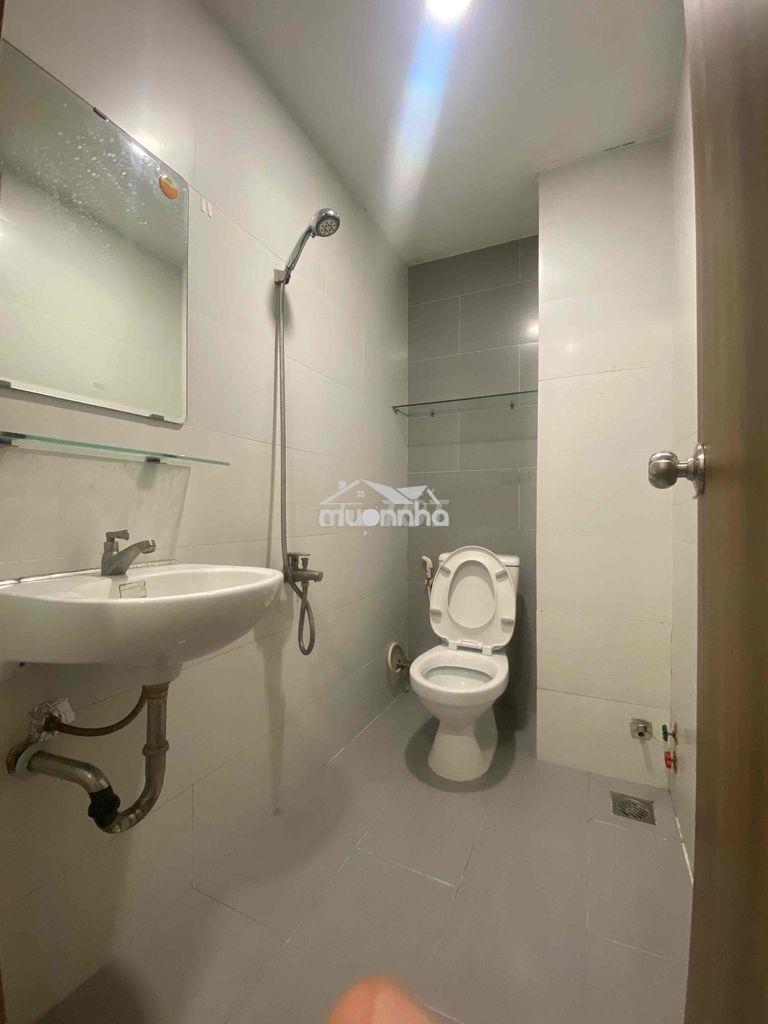 Phòng cao cấp quận 4 - Ảnh 3