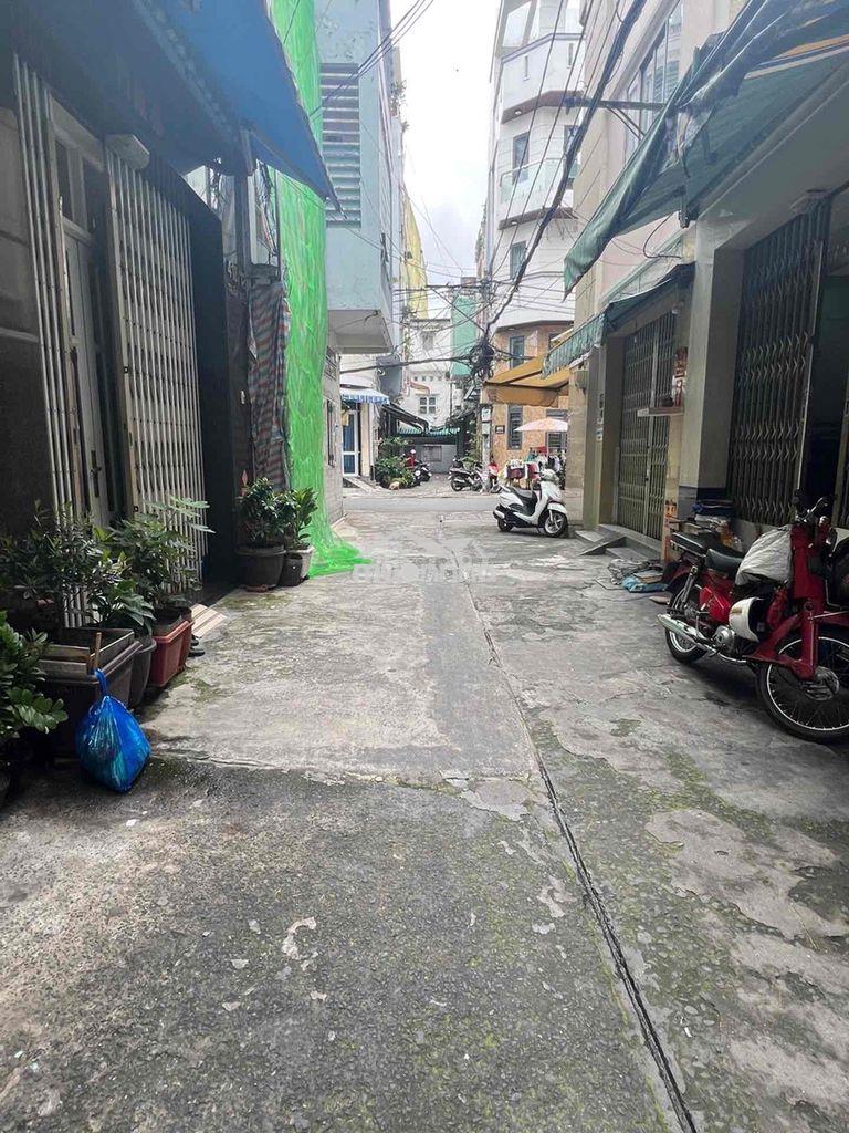 Nhà 3 tầng trung tâm trần phú quận 5, chỉ 3,599tỷ - 3