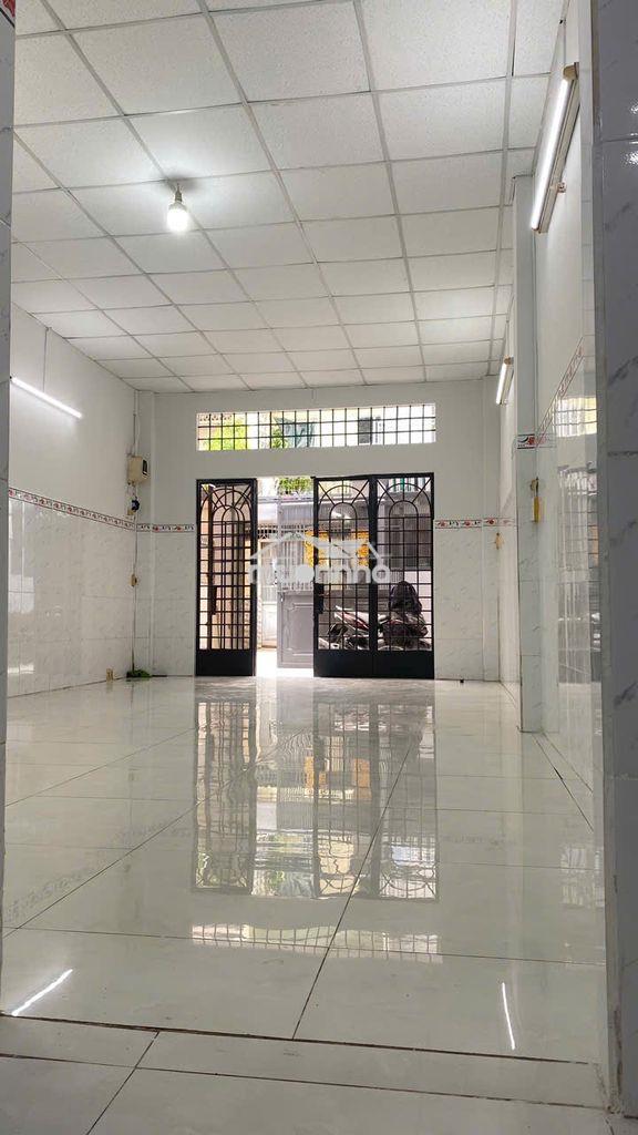 Chính chủ bán nhà hẻm 1/ đoàn văn bơ khánh hội q4 - nở hậu tài lộc 7m
