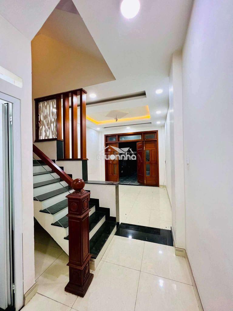 Nhà sạch đẹp, dt 4*22, trệt lầu, 4pn, gần đại học nguyễn tất thành - Ảnh 2