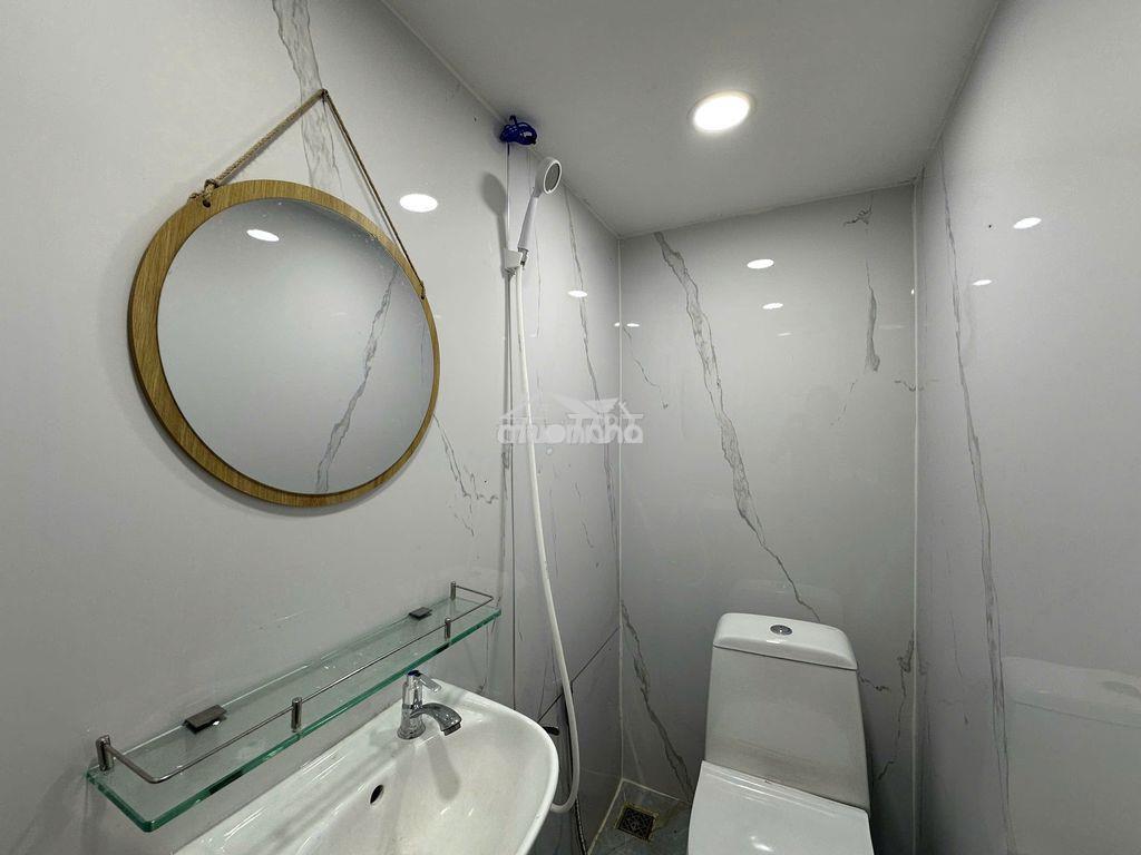 Studio cửa sổ trời rộng siêu thoáng ngay khu k300 lotte cộng hòa - Ảnh 4