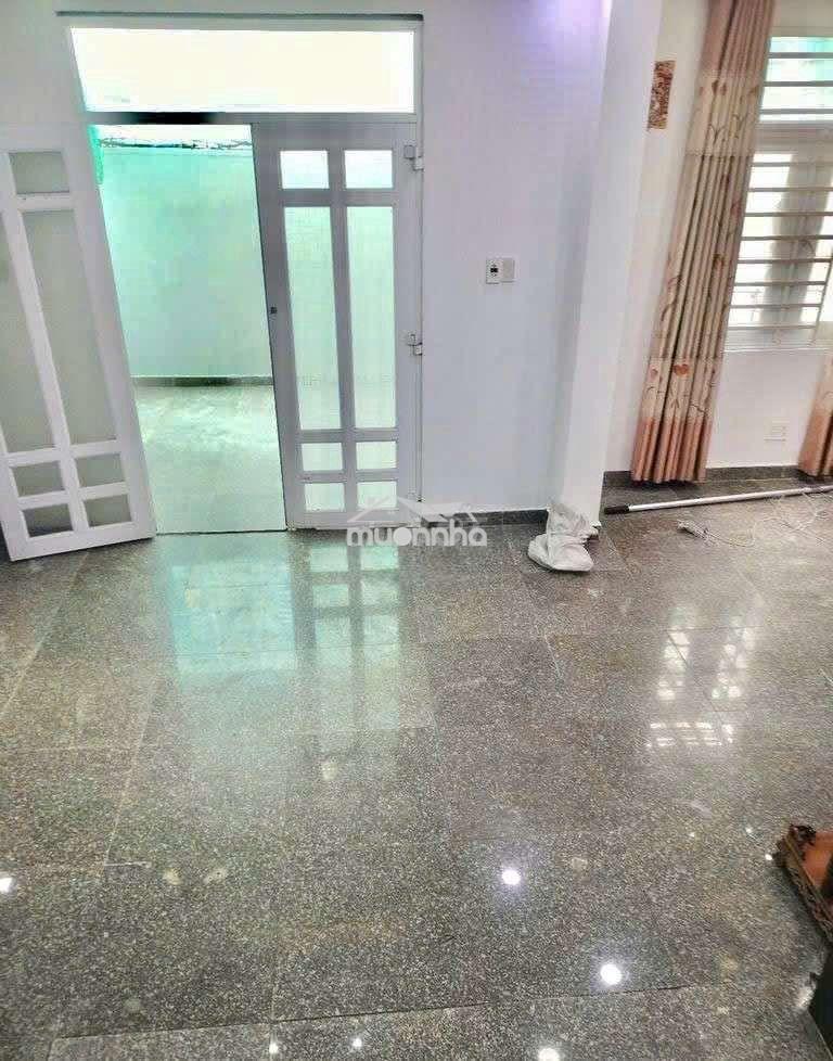 Nhà biệt thự 1 trệt 1 lầu 4pn 8x15m hẻm 1041 trần xuân soạn q.7 - Ảnh 4
