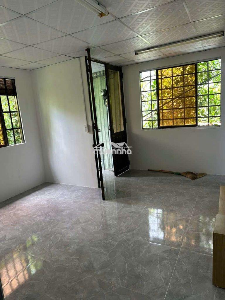 Cho thuê phòng 28m2 pn riêng pk rộng nhiều của sỏ mai xuân thưởng bt