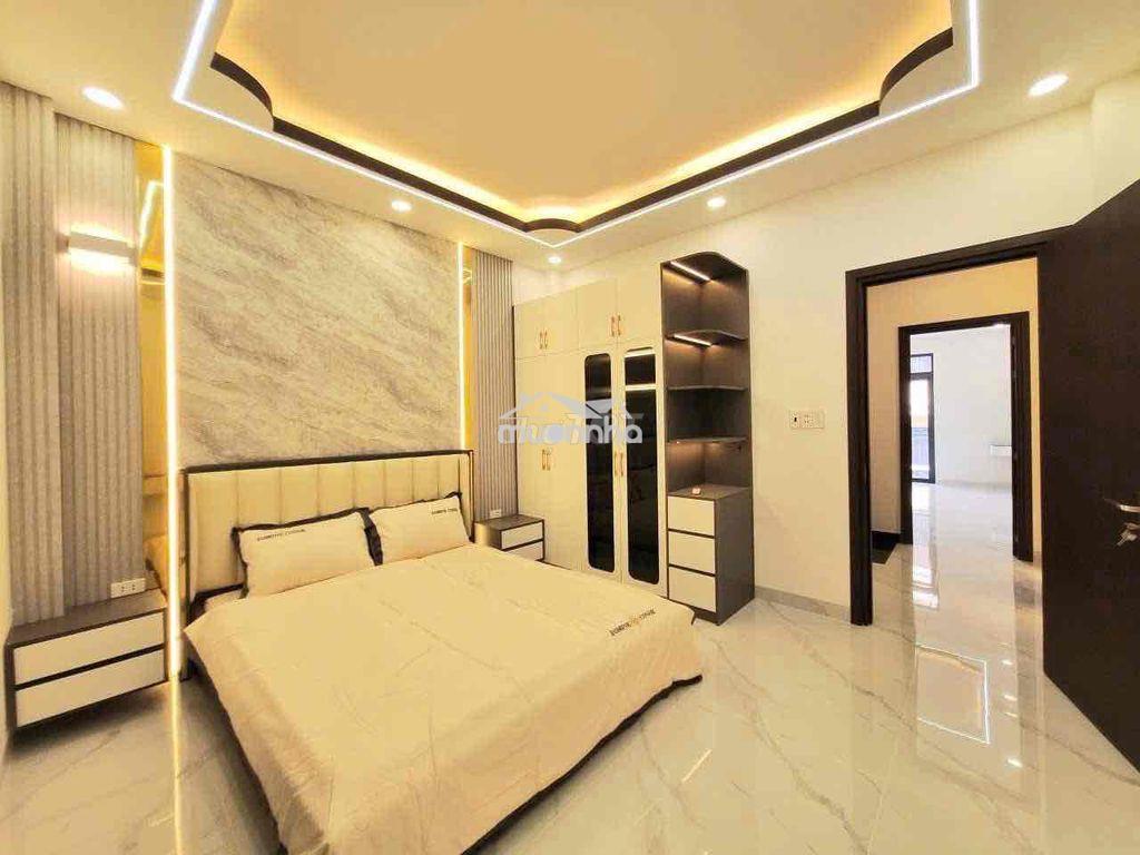Cho thuê nhà đẹp như hình dt 4x15 1trệt 1lửng 3lầu 5pn 5wc sân thượng - 3