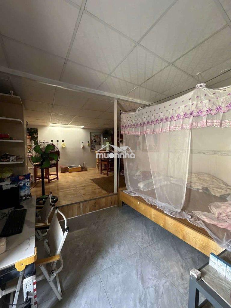 Nhà nhà sau lưng kdd suối tiên