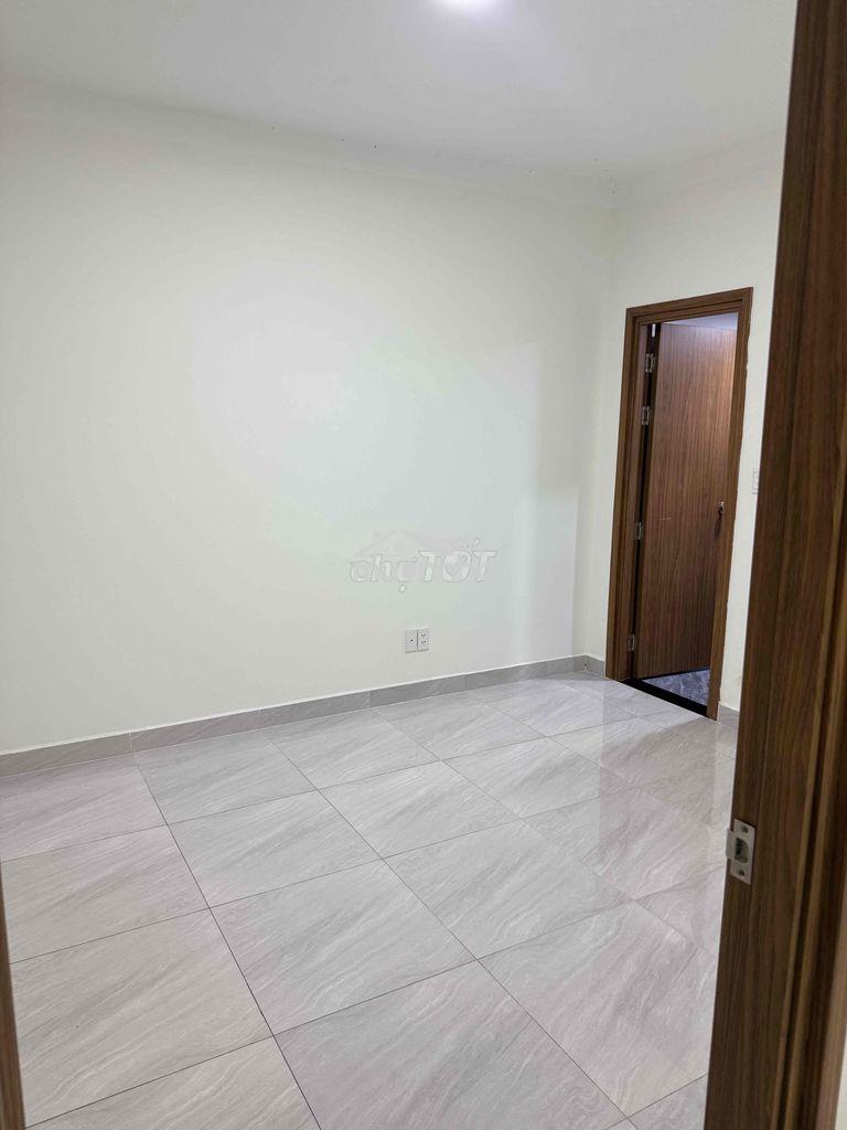 Cho thuê căn hộ 2pn 2wc nhà trống, khu dân cư yên tĩnh, gần sân bay - Ảnh 3
