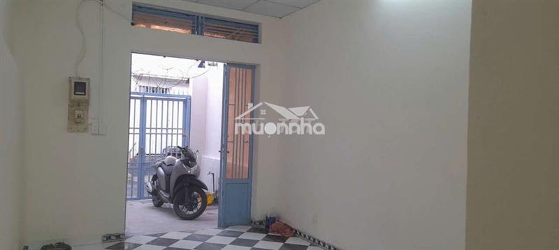 Nhà nguyên căn hẻm xe hơi đường tân hương