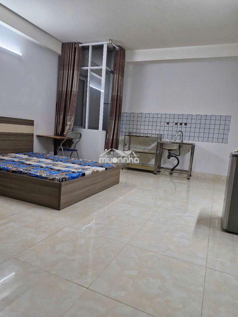 Cho thuê phòng lầu 1.đường trần quang diệu, phường 14.quận 3.