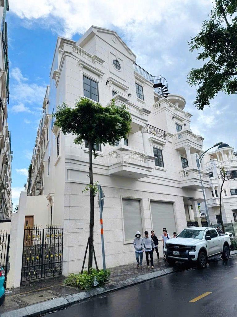 Cho thuê nhà phố thương mại cityland park hill_hầm 4 lầu_nhà mới đẹp