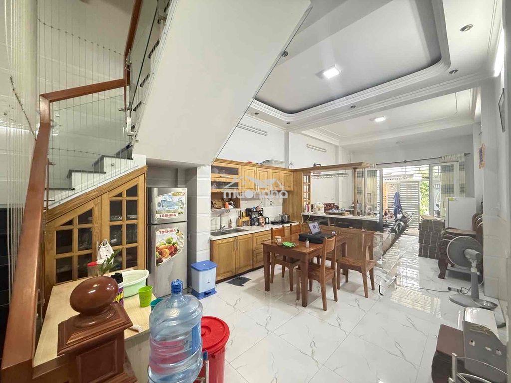 Bán nhà 3 tầng kiên cố q. tân phú – hẻm 5m – ô tô né nhau – giá rẻ. - Ảnh 2