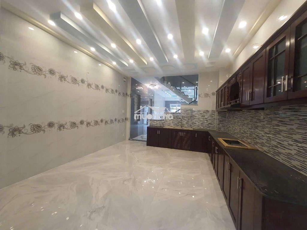 Nhà 2 lầu sân thượng 4pn 5wc hẻm xe 793 trần xuân soạn  - Ảnh 2