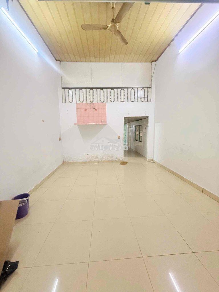 Cho thuê nhà vừa ở vừa kinh doanh hẻm 793 trần xuân soạn - Ảnh 2