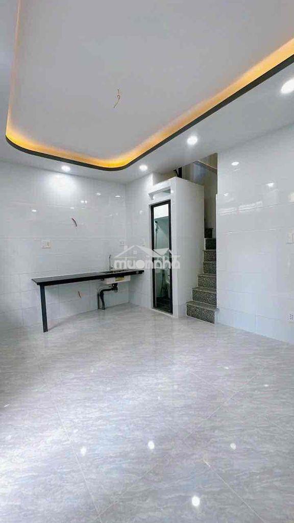Nhà mới don vào ở ngay