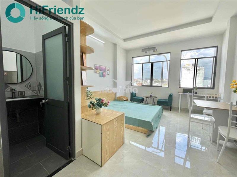 Studio cửa sổ siêu thoáng