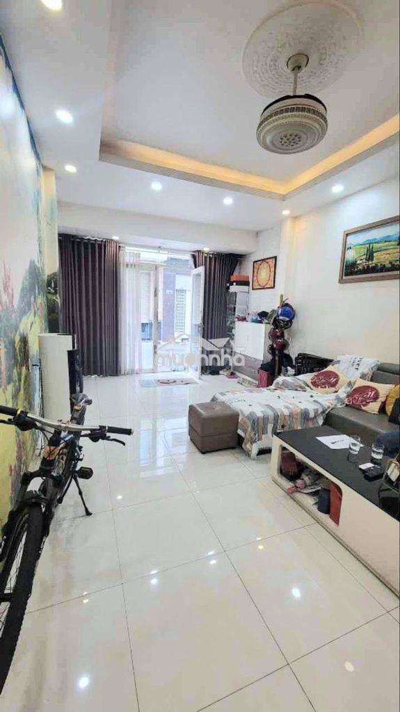 Nhà đẹp ở ngay -  vip phạm văn bạch - tân bình- hẻm 7m- 4 x 14- 3 tầng