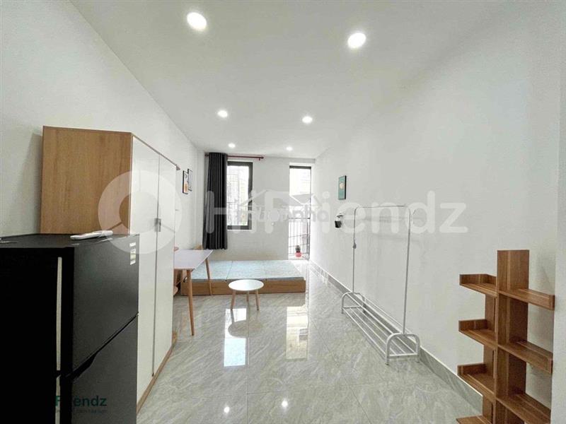 Studio ban công full nội thất gần cầu nguyễn văn cừ - hcmue