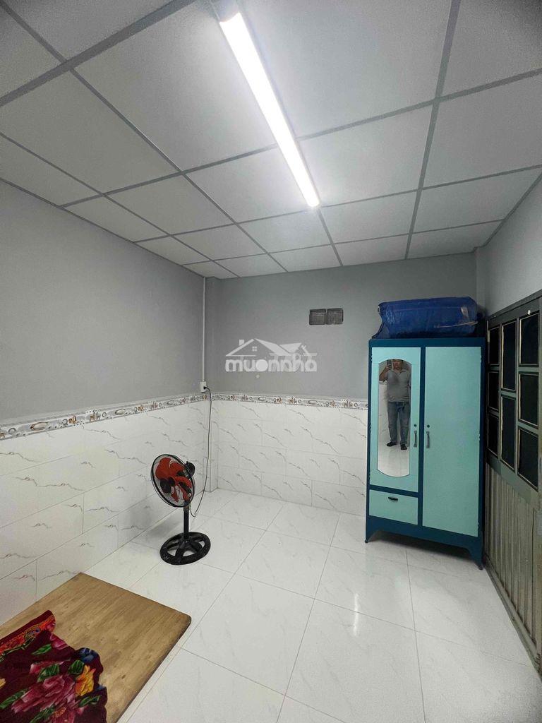 Cho thuê nhà nguyên căn kho b thị trấn nb giá 6tr - 4