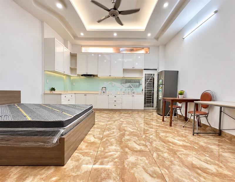 Phòng 50m cửa sổ full nội thất hoàng hoa thám tân bình.