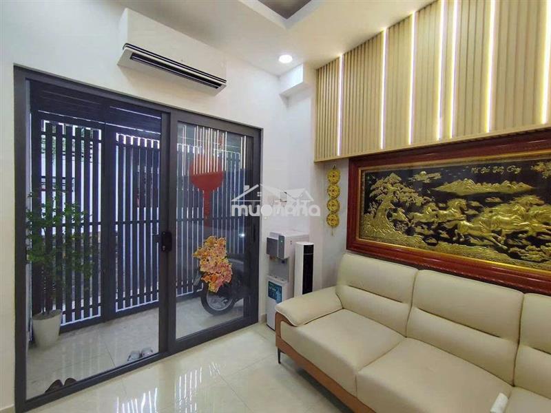 Ngôi nhà phố hòa hưng phường 13 quận 10