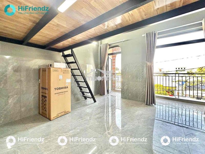Full nội thất thang máy có chỗ để xe oto qua đêm gần khu tên lửa