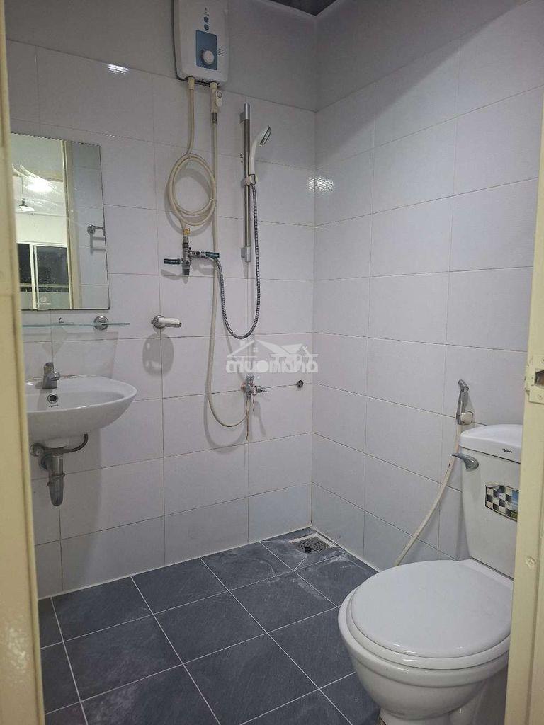 Bán nhanh căn hộ hqc 69m2. góc, sổ hồng 1ty7, ngay chợ bình điền q8 - Ảnh 2